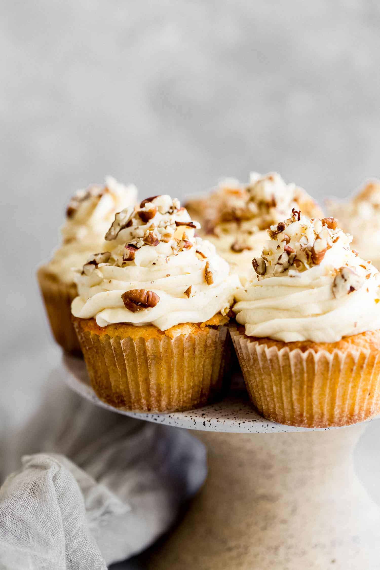 Vanilla Keto Cupcakes